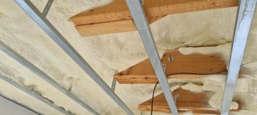 Stříkaná pěnová izolace - Břeclav